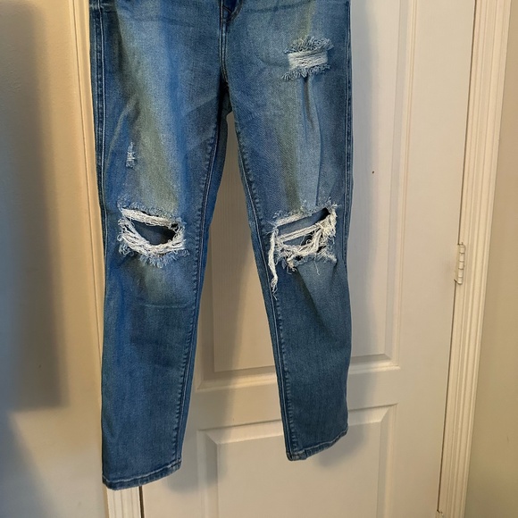 Eunina High-Rise Distressed Jeans – Wild Oak Boutique - Picture 3 of 3